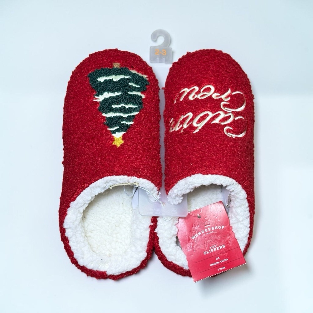 Wondershop Kids 2-3 Red Cabin Crew Christmas Tree Scuff Slippers Holiday NWT